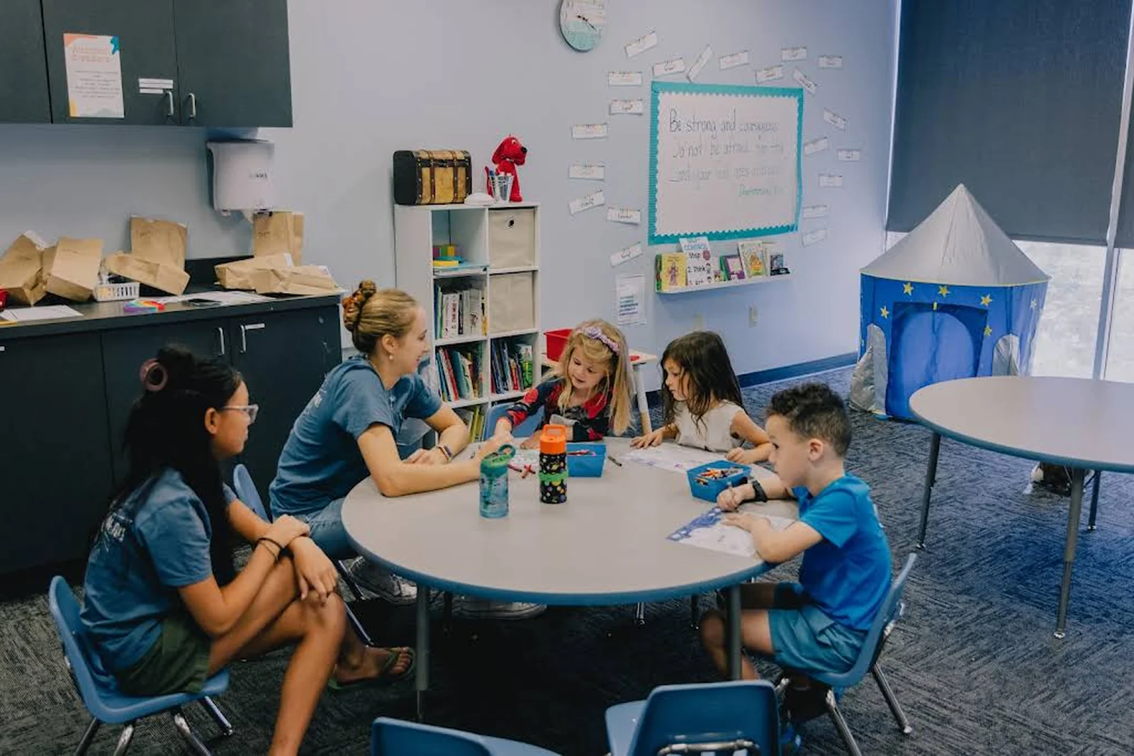 Kids with Volunteer North Bible Church in Scottsdale, AZ